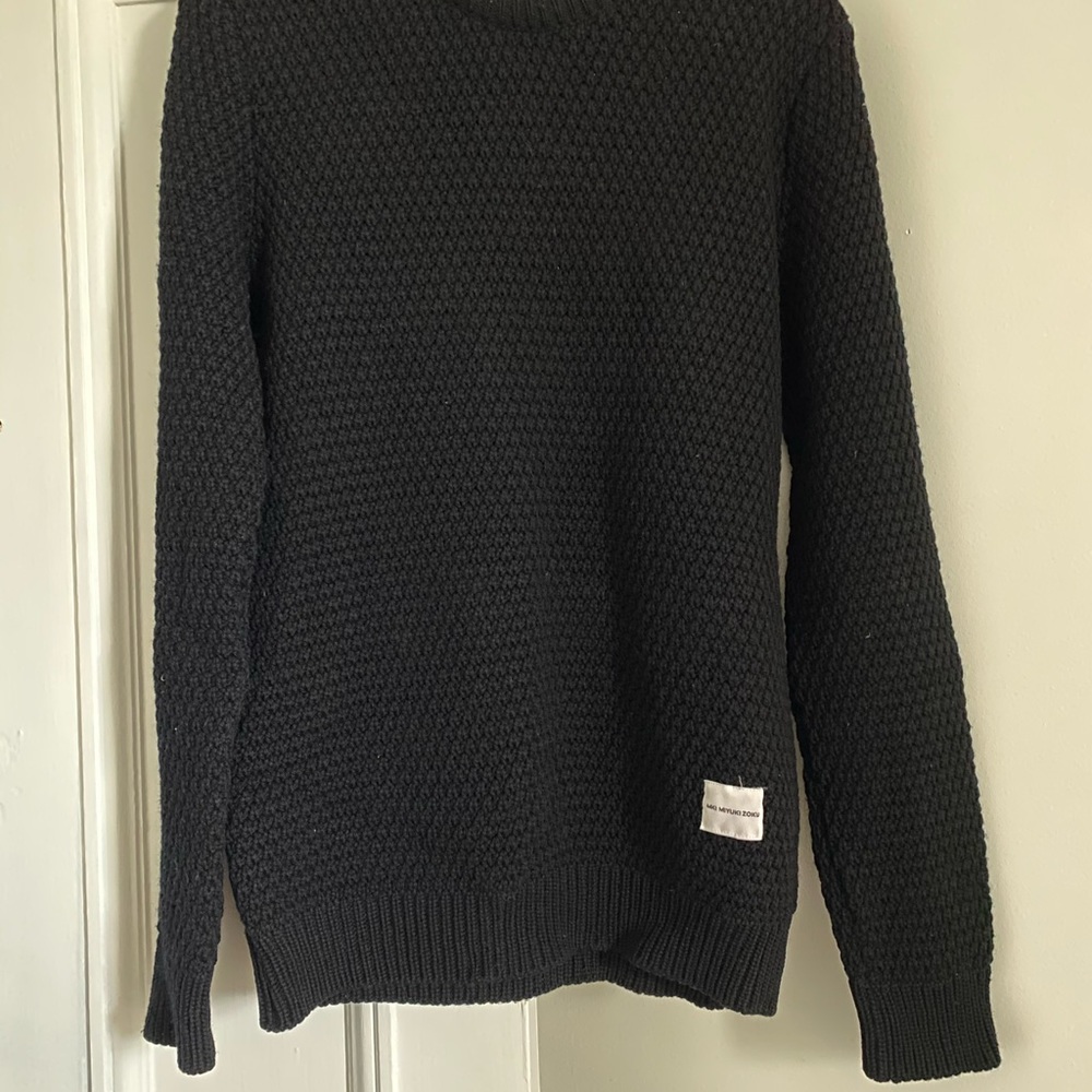 Sweater - Picture 3 of 3